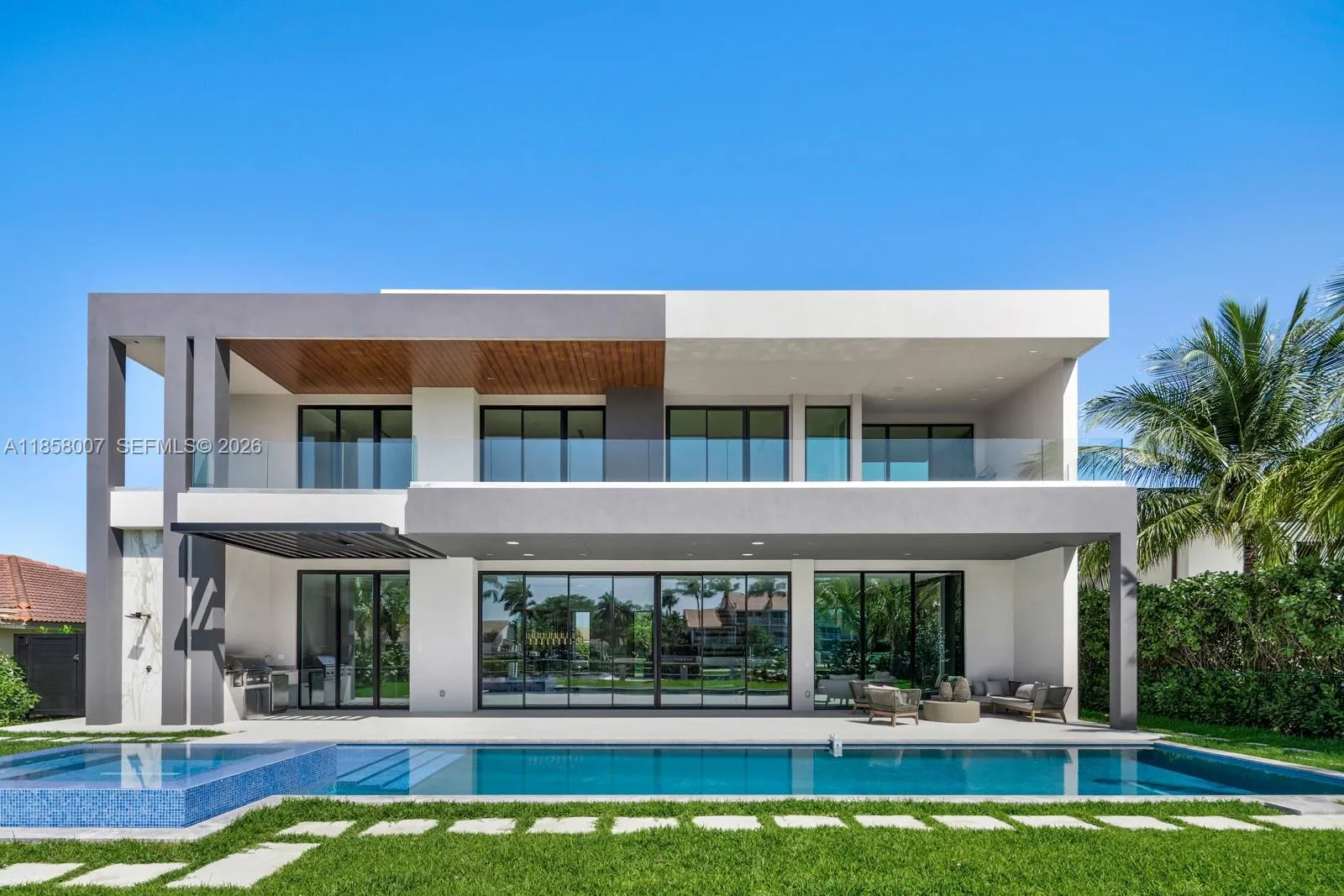 493 Holiday Dr, Hallandale Beach, Florida 33009, Hallandale Beach, Florida 33009, 6 Bedrooms Bedrooms, ,6 BathroomsBathrooms,Residential,For Sale,493 Holiday Dr, Hallandale Beach, Florida 33009,A11858007