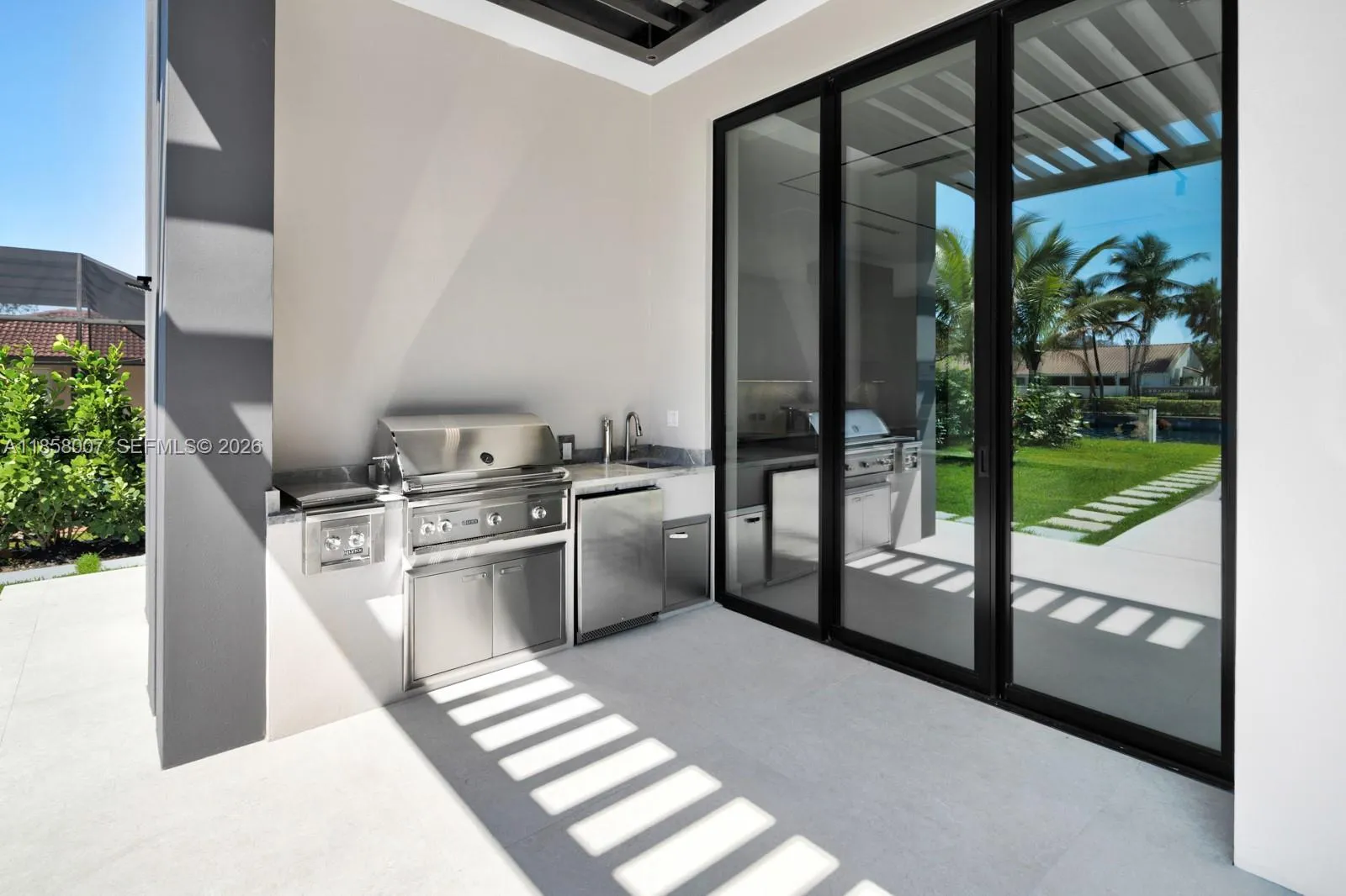 493 Holiday Dr, Hallandale Beach, Florida 33009, Hallandale Beach, Florida 33009, 6 Bedrooms Bedrooms, ,6 BathroomsBathrooms,Residential,For Sale,493 Holiday Dr, Hallandale Beach, Florida 33009,A11858007