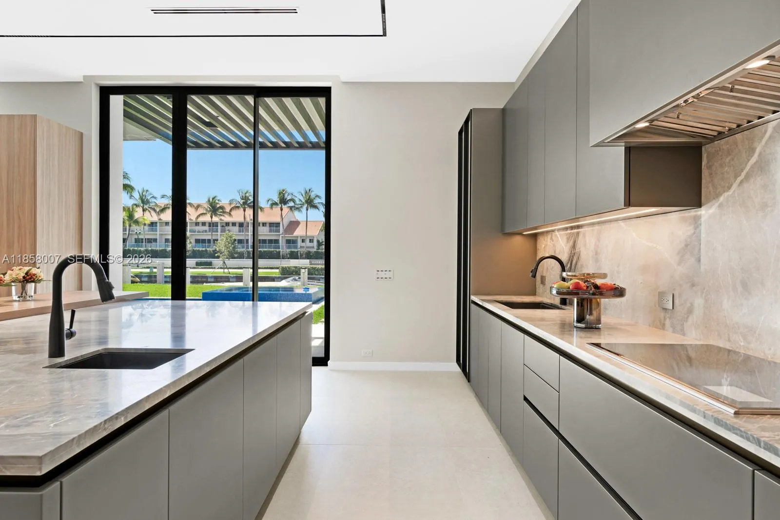 493 Holiday Dr, Hallandale Beach, Florida 33009, Hallandale Beach, Florida 33009, 6 Bedrooms Bedrooms, ,6 BathroomsBathrooms,Residential,For Sale,493 Holiday Dr, Hallandale Beach, Florida 33009,A11858007