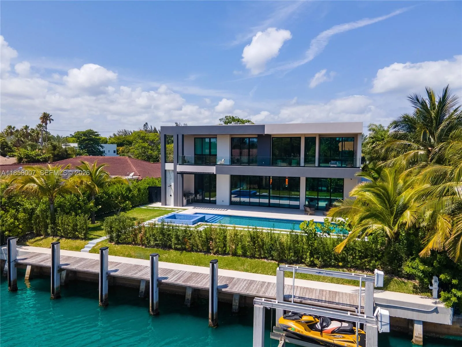 493 Holiday Dr, Hallandale Beach, Florida 33009, Hallandale Beach, Florida 33009, 6 Bedrooms Bedrooms, ,6 BathroomsBathrooms,Residential,For Sale,493 Holiday Dr, Hallandale Beach, Florida 33009,A11858007