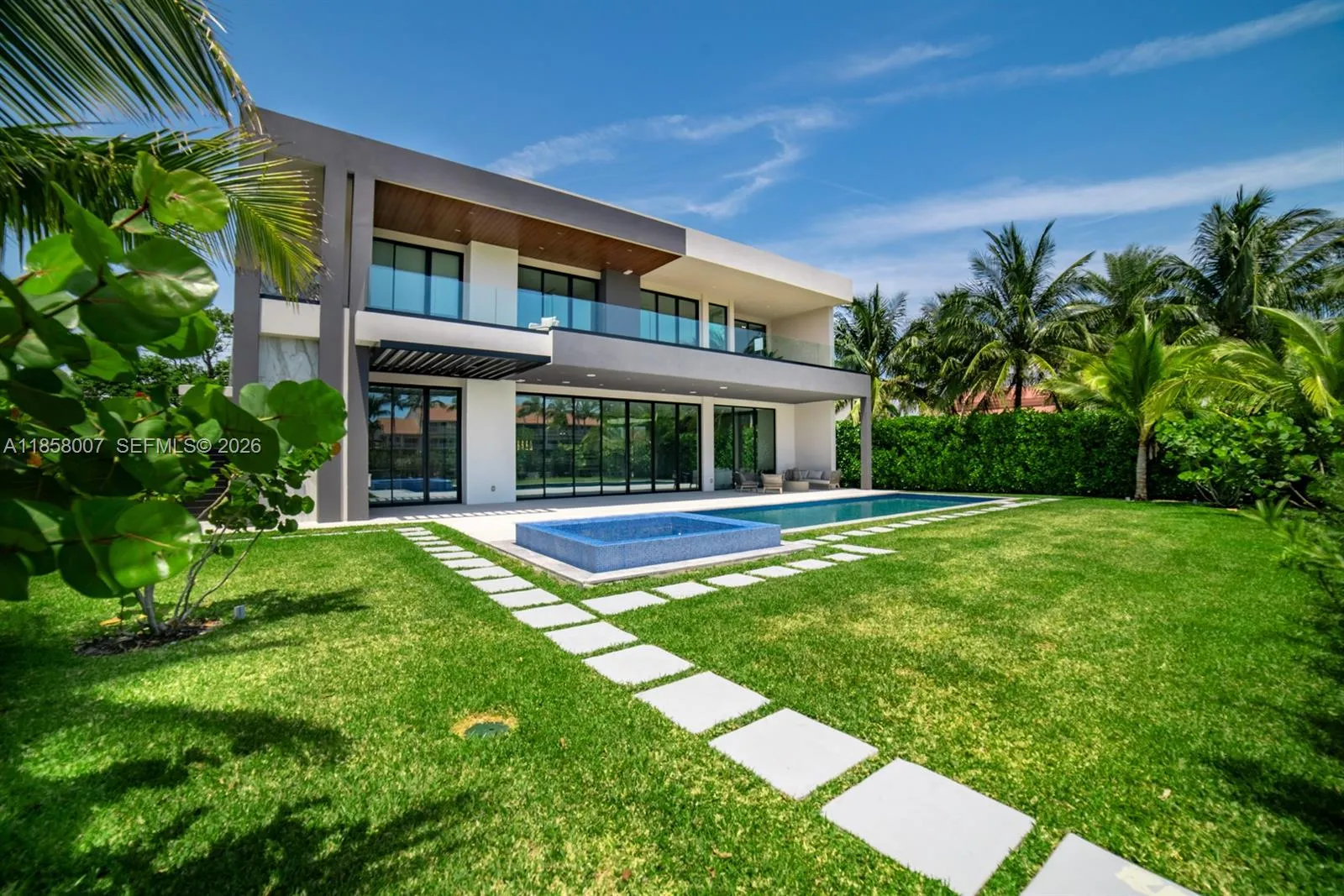 493 Holiday Dr, Hallandale Beach, Florida 33009, Hallandale Beach, Florida 33009, 6 Bedrooms Bedrooms, ,6 BathroomsBathrooms,Residential,For Sale,493 Holiday Dr, Hallandale Beach, Florida 33009,A11858007