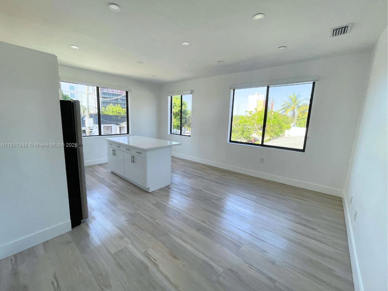 1376 Nw 35th St, Miami, Florida 33142, Miami, Florida 33142, ,Residential Income,For Sale,1376 Nw 35th St, Miami, Florida 33142,A11857848