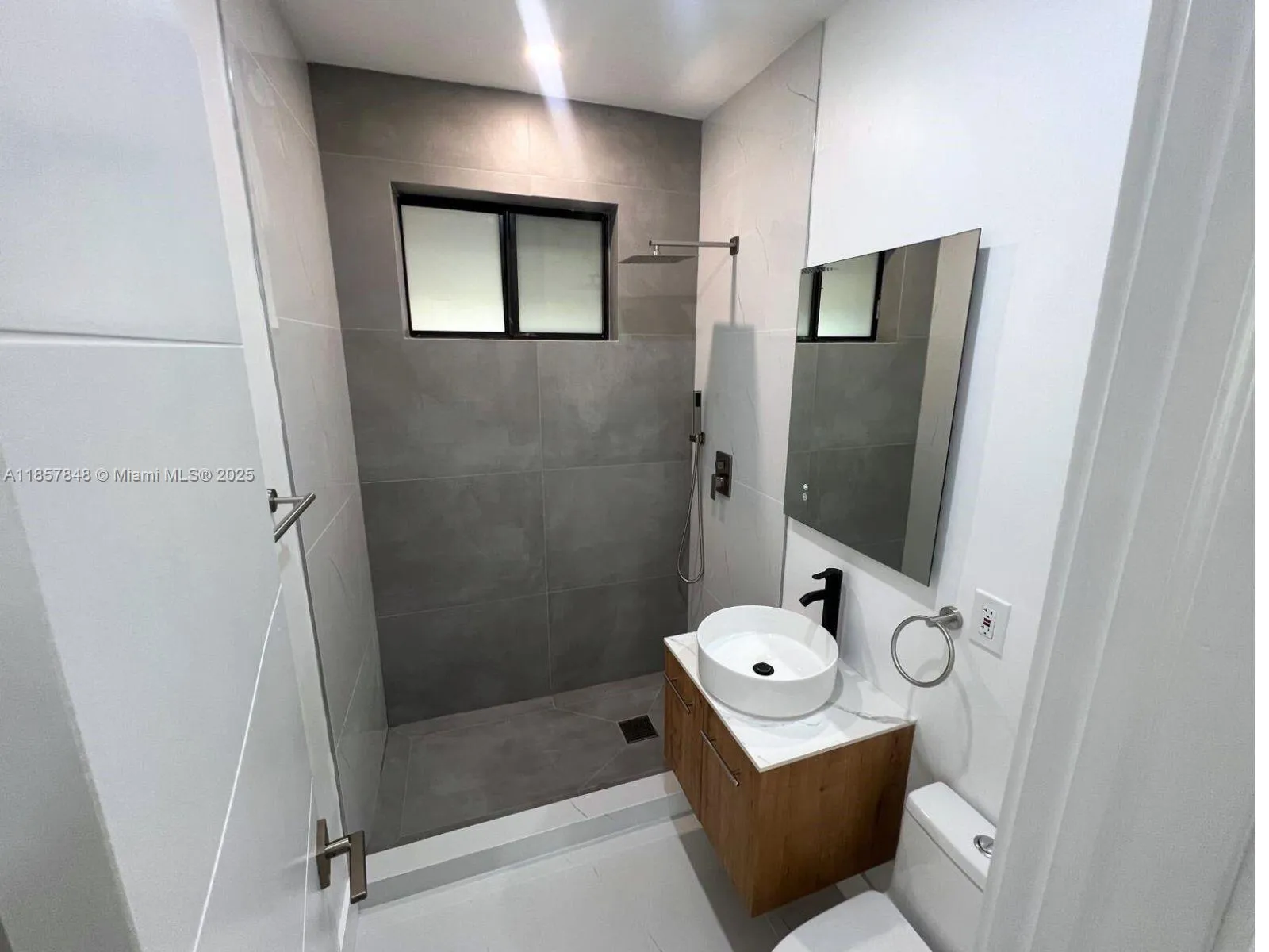 1376 Nw 35th St, Miami, Florida 33142, Miami, Florida 33142, ,Residential Income,For Sale,1376 Nw 35th St, Miami, Florida 33142,A11857848