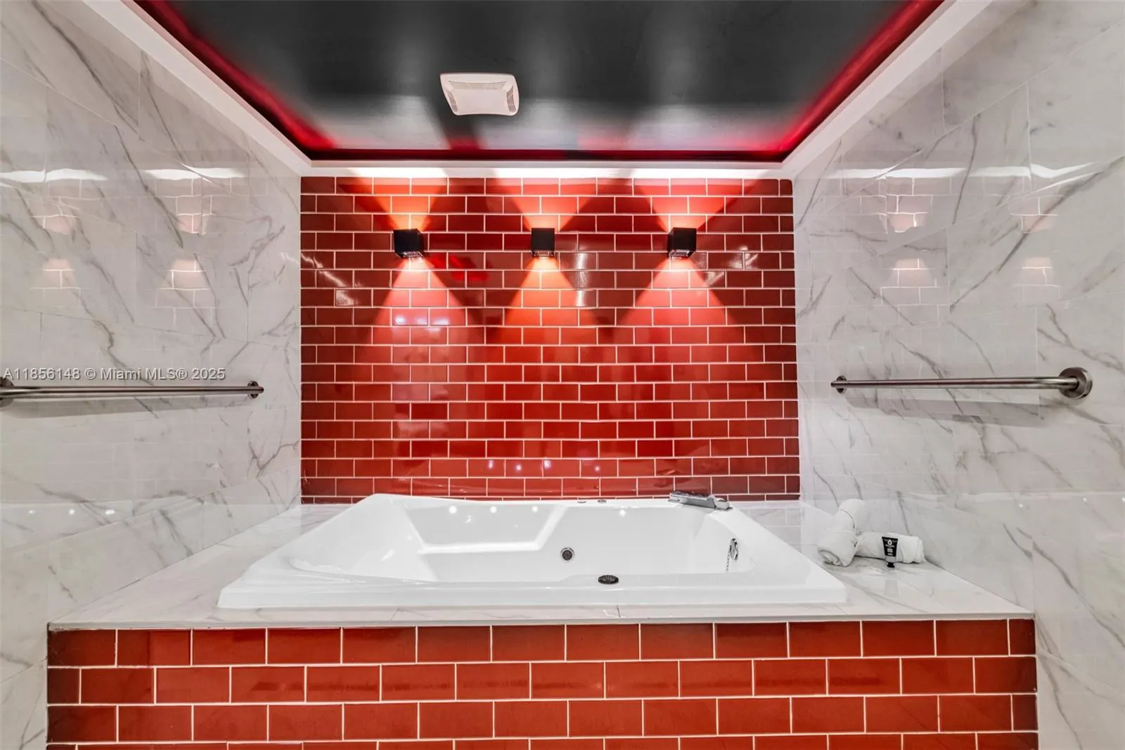 841 N Krome Ave, Homestead, Florida 33030, Homestead, Florida 33030, ,Commercial Sale,For Sale,841 N Krome Ave, Homestead, Florida 33030,A11856148