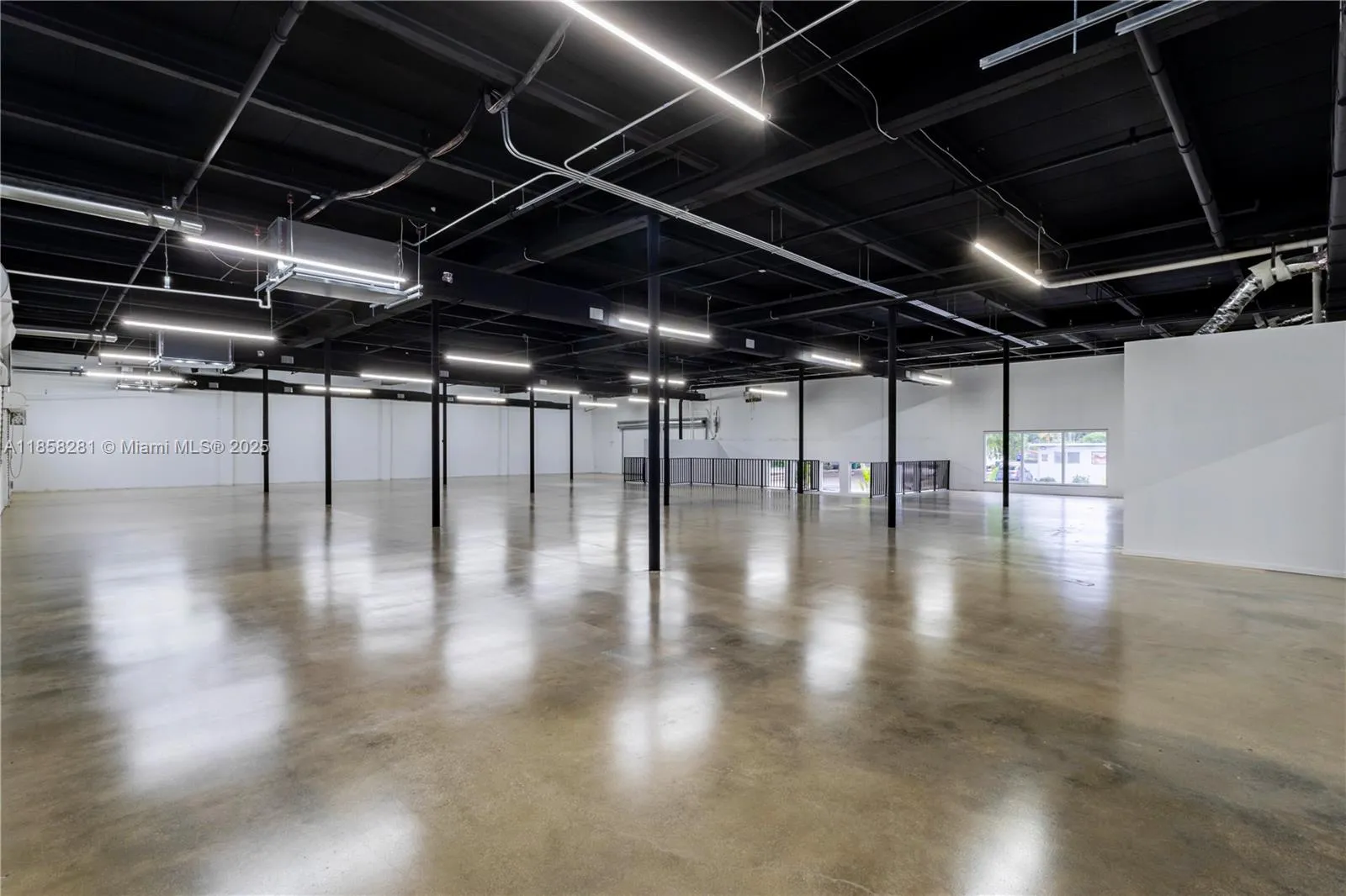 6890 Ne 4th Ct, Miami, Florida 33138, Miami, Florida 33138, ,Commercial Lease,For Rent,6890 Ne 4th Ct, Miami, Florida 33138,A11858281