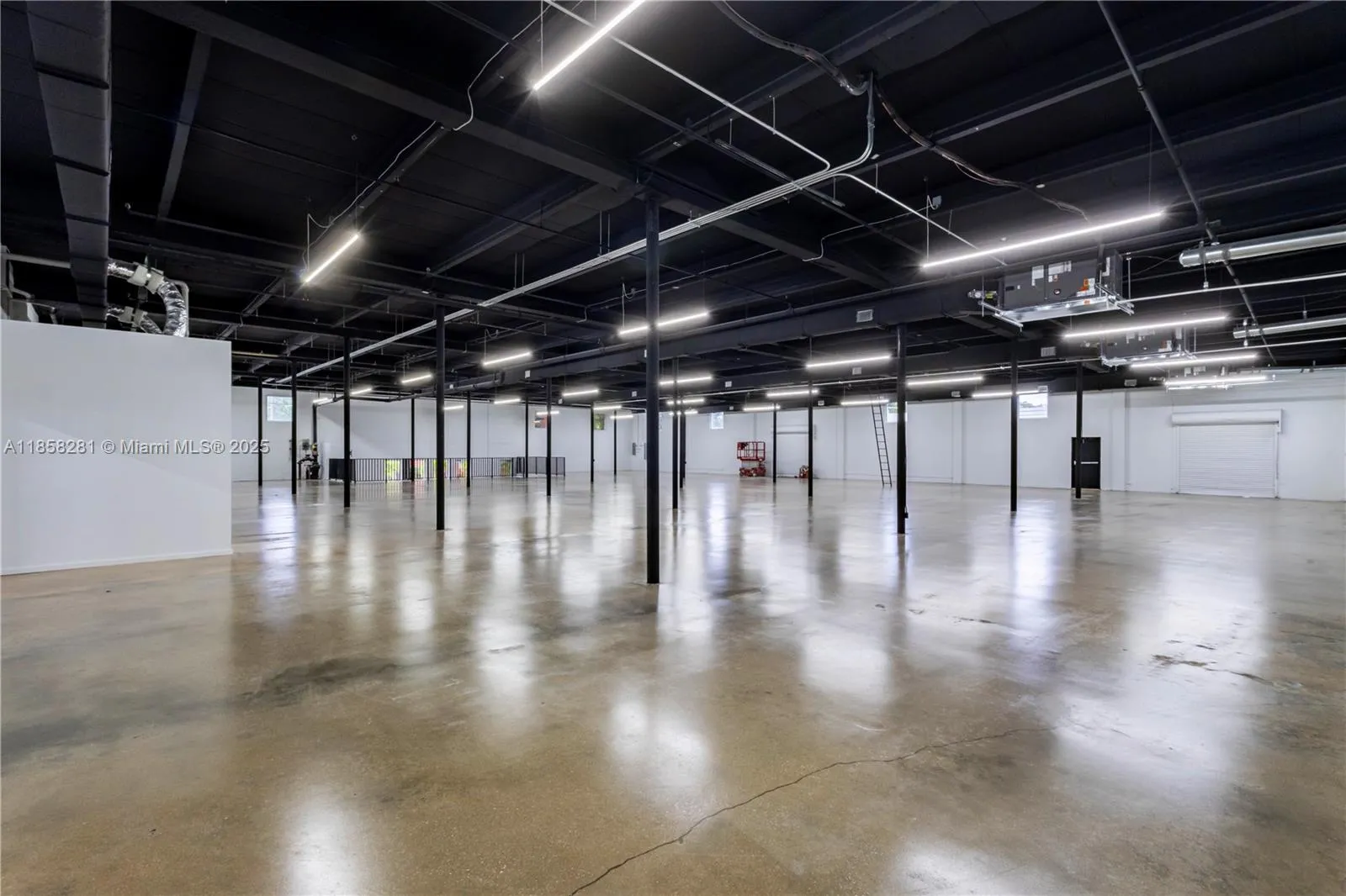 6890 Ne 4th Ct, Miami, Florida 33138, Miami, Florida 33138, ,Commercial Lease,For Rent,6890 Ne 4th Ct, Miami, Florida 33138,A11858281