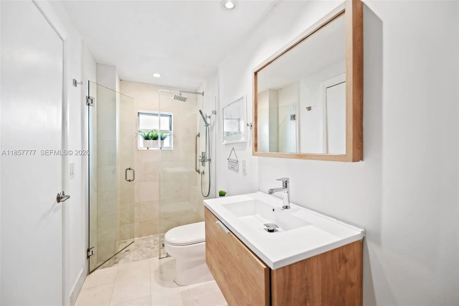 36 Phoenetia Ave, Coral Gables, Florida 33134, Coral Gables, Florida 33134, ,Residential Income,For Sale,36 Phoenetia Ave, Coral Gables, Florida 33134,A11857777
