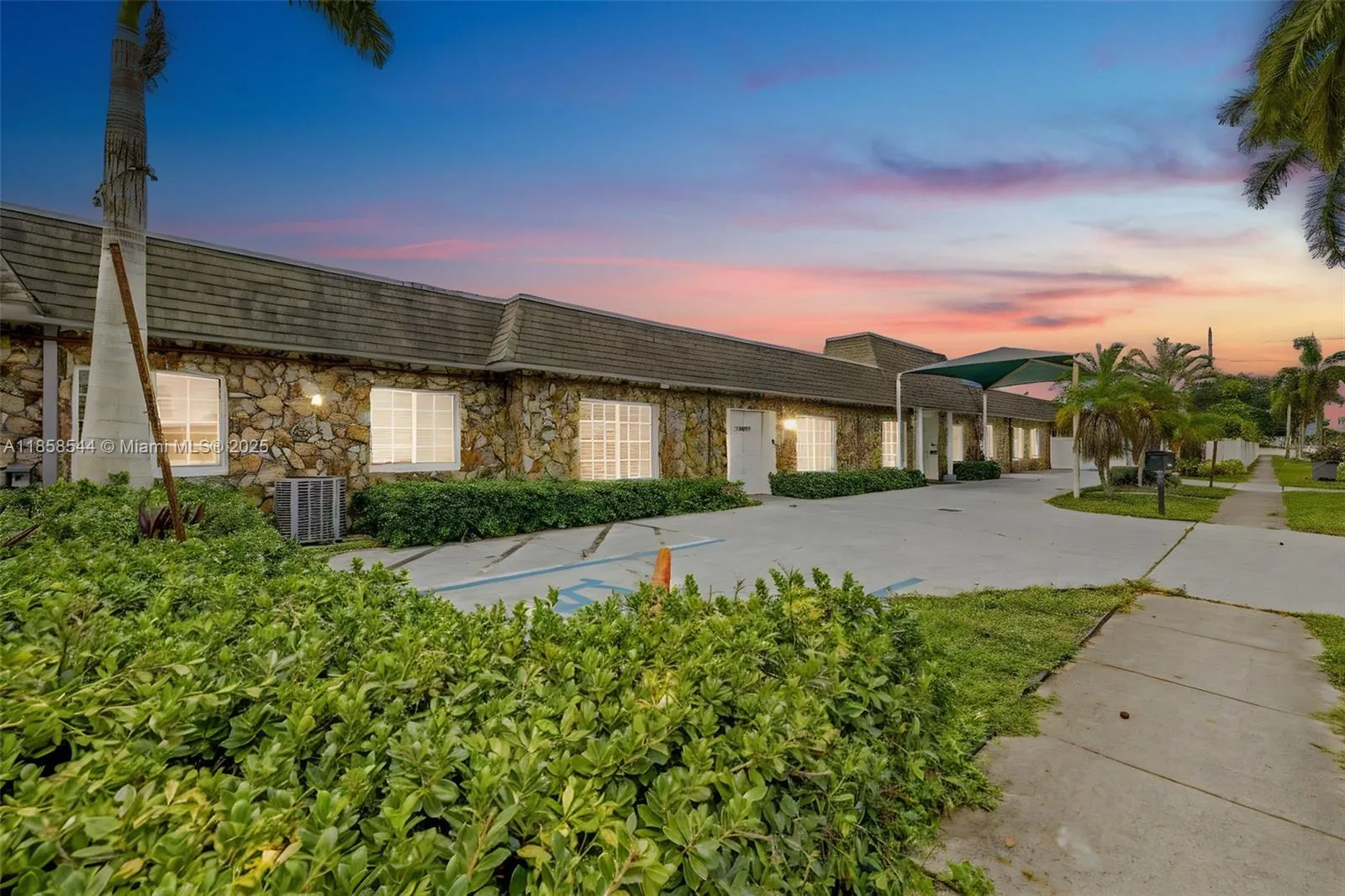 Margate, Florida 33068, ,Business Opportunity,For Sale,A11858544