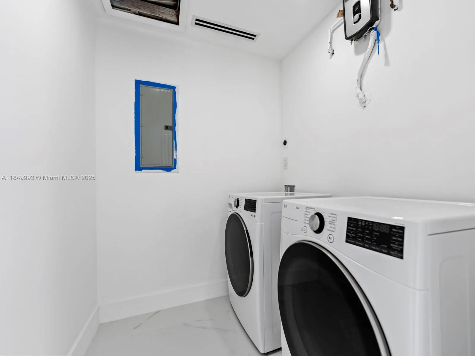 1007 Citrus Isle, Fort Lauderdale, Florida 33315, Fort Lauderdale, Florida 33315, ,Residential Income,For Sale,1007 Citrus Isle, Fort Lauderdale, Florida 33315,A11849993