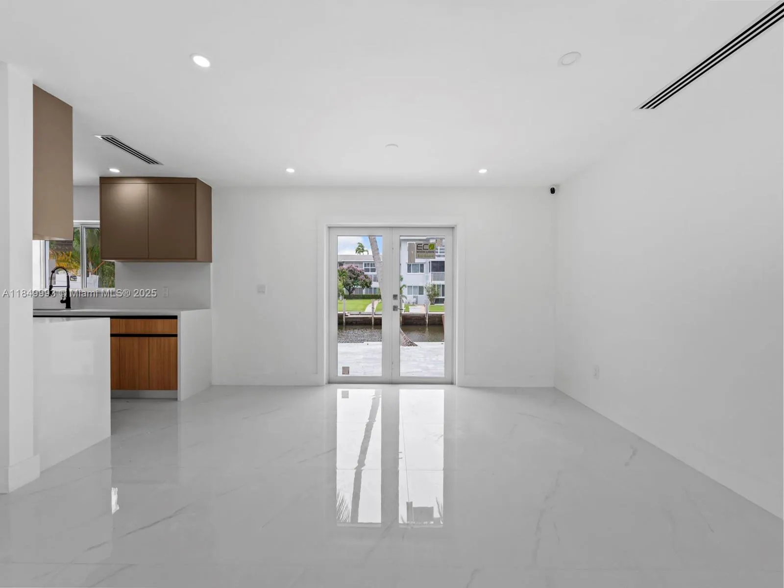 1007 Citrus Isle, Fort Lauderdale, Florida 33315, Fort Lauderdale, Florida 33315, ,Residential Income,For Sale,1007 Citrus Isle, Fort Lauderdale, Florida 33315,A11849993