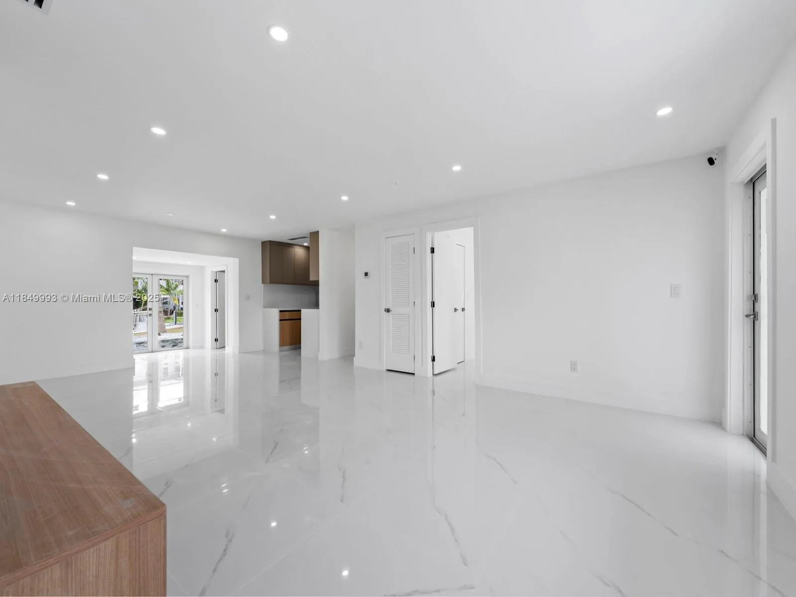 1007 Citrus Isle, Fort Lauderdale, Florida 33315, Fort Lauderdale, Florida 33315, ,Residential Income,For Sale,1007 Citrus Isle, Fort Lauderdale, Florida 33315,A11849993