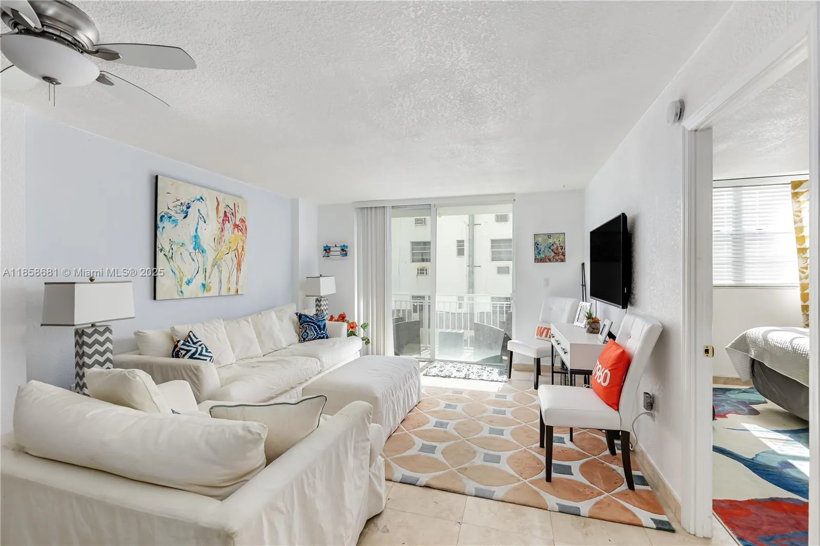 345 Ocean Dr 211, Miami Beach, Florida 33139, Miami Beach, Florida 33139, 1 Bedroom Bedrooms, ,1 BathroomBathrooms,Residential,For Sale,345 Ocean Dr 211, Miami Beach, Florida 33139,A11858681