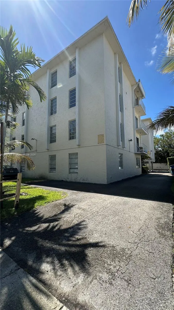 2138 Sw 6th St 102, Miami, Florida 33135, Miami, Florida 33135, 2 Bedrooms Bedrooms, ,1 BathroomBathrooms,Residential,For Sale,2138 Sw 6th St 102, Miami, Florida 33135,A11857985 2138 Sw 6th St 102, Miami, Florida 33135, Miami, Florida 33135, 2 Bedrooms Bedrooms, ,1 BathroomBathrooms,Residential,For Sale,2138 Sw 6th St 102, Miami, Florida 33135,A11857985