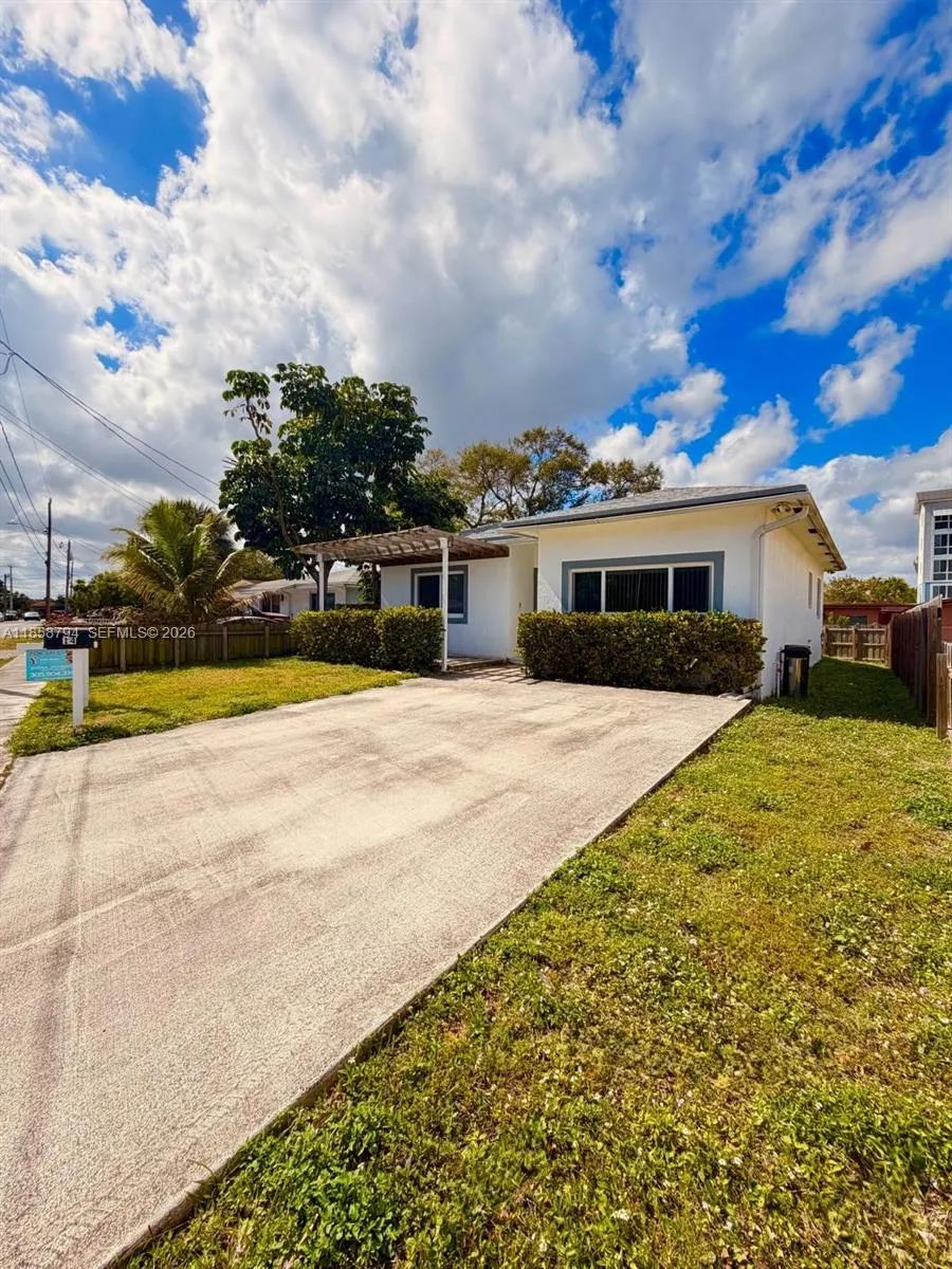 14 Sw 7th Ave, Dania Beach, Florida 33004, Dania Beach, Florida 33004, 3 Bedrooms Bedrooms, ,2 BathroomsBathrooms,Residential,For Sale,14 Sw 7th Ave, Dania Beach, Florida 33004,A11858794