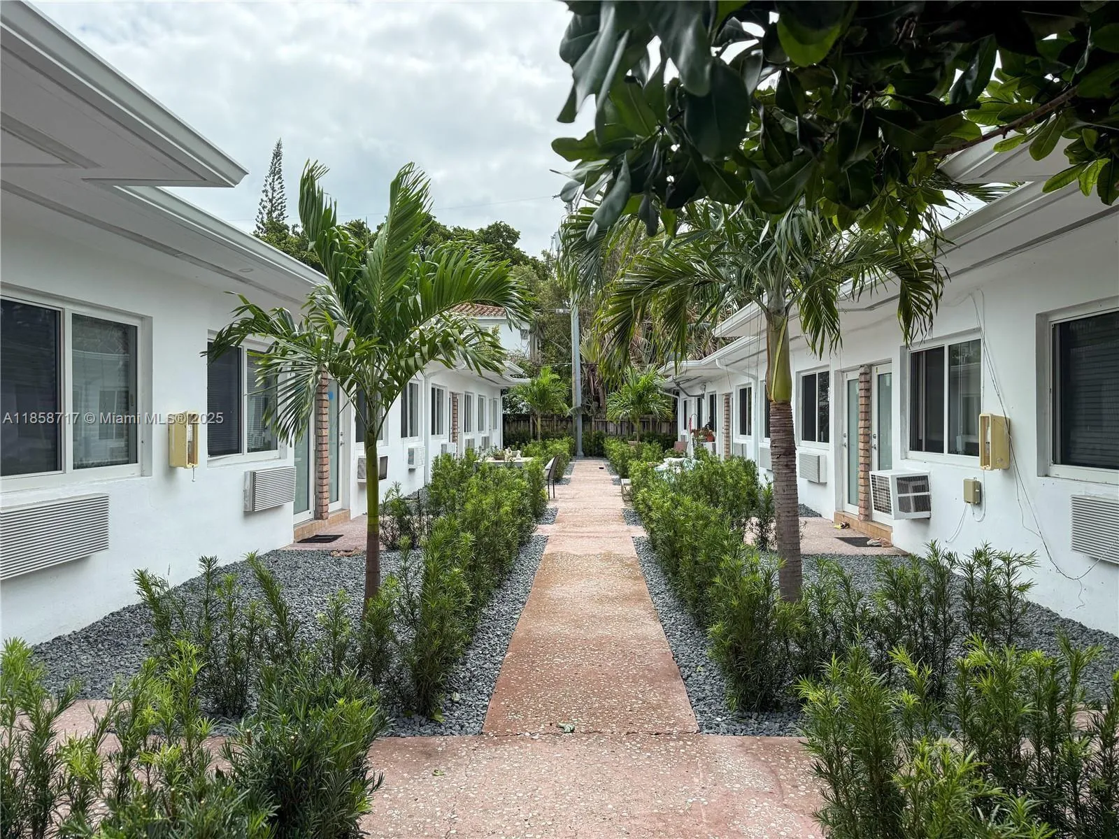 800 85th St, Miami Beach, Florida 33141, Miami Beach, Florida 33141, ,Commercial Sale,For Sale,800 85th St, Miami Beach, Florida 33141,A11858717