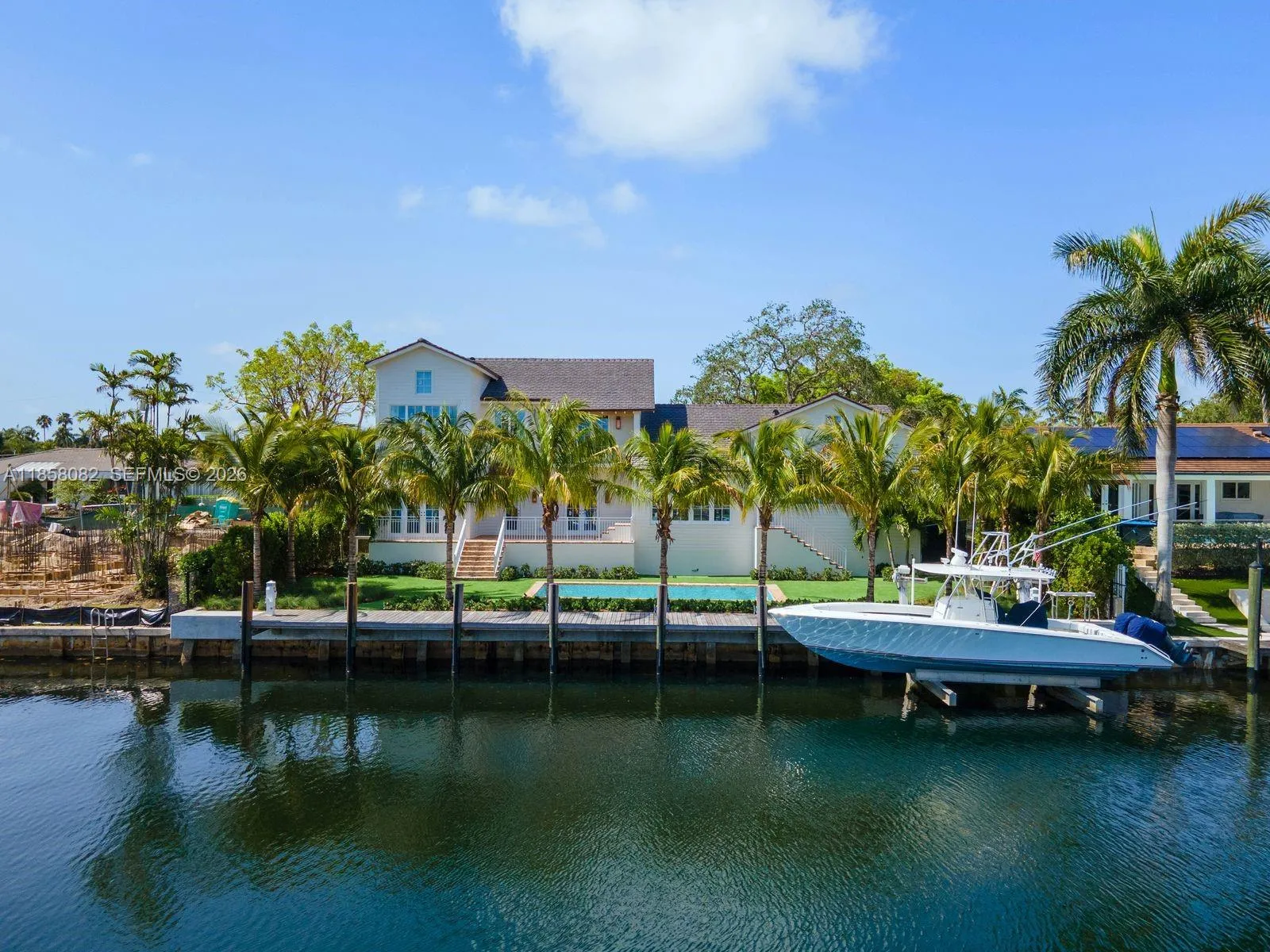90\' boat will fit; 2 dock towers, new everything; direct ocean access
