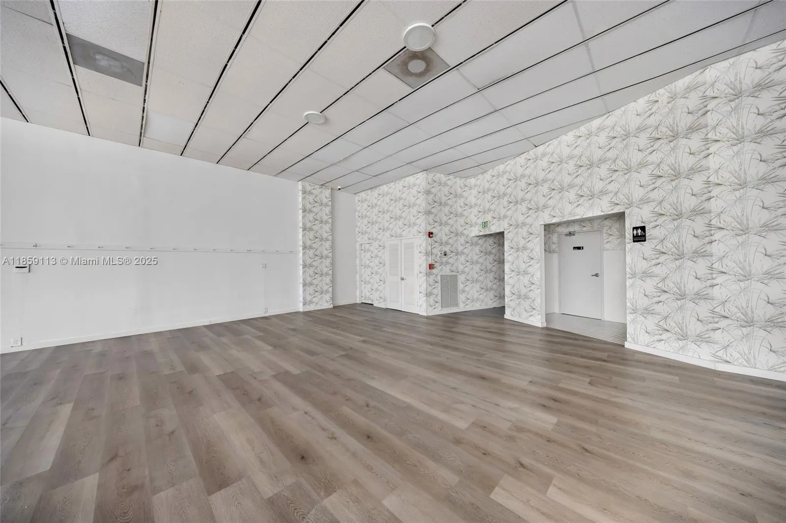 9855 S Dixie Hwy, Pinecrest, Florida 33156, Pinecrest, Florida 33156, ,Commercial Lease,For Rent,9855 S Dixie Hwy, Pinecrest, Florida 33156,A11859113