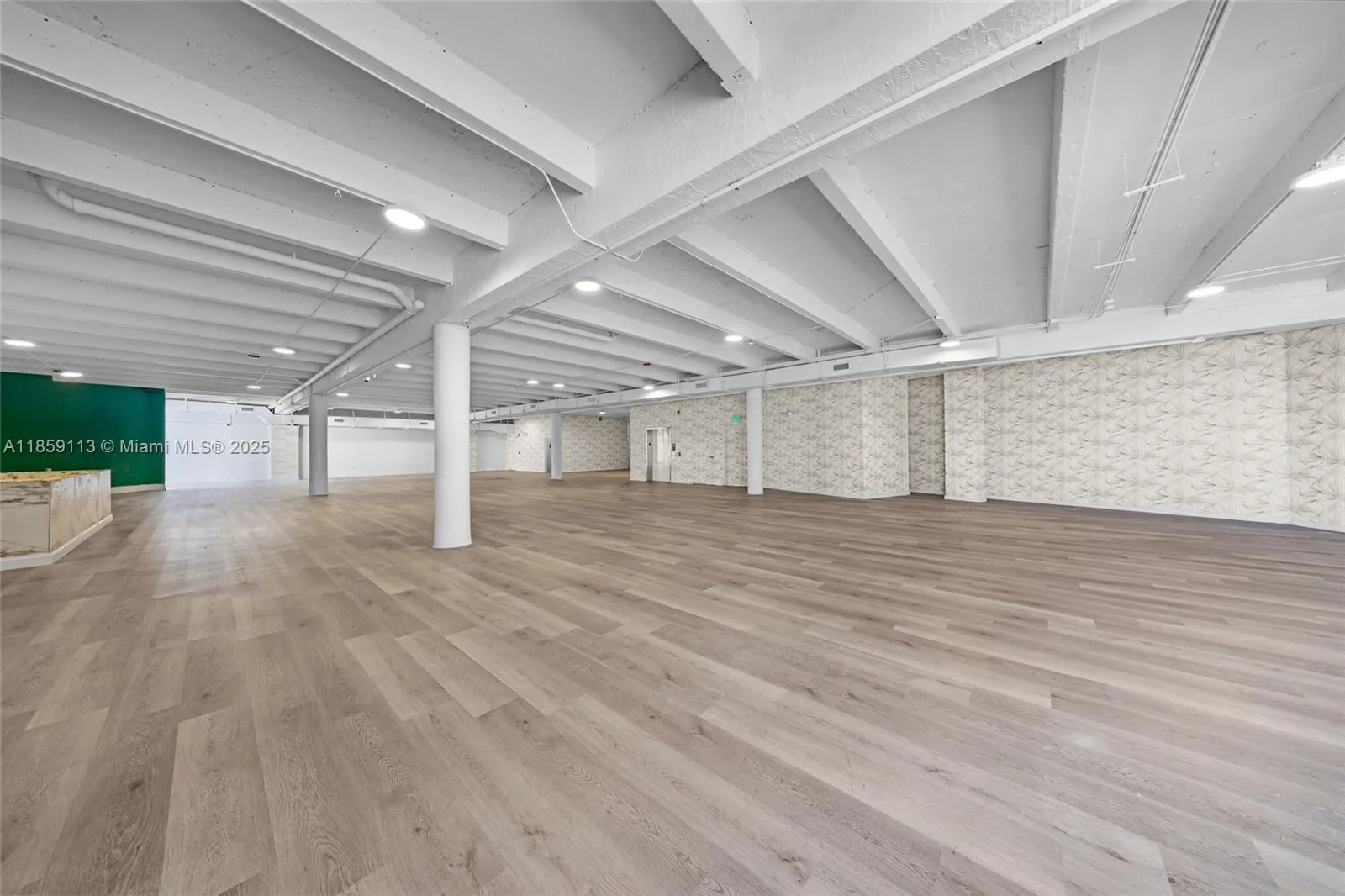 9855 S Dixie Hwy, Pinecrest, Florida 33156, Pinecrest, Florida 33156, ,Commercial Lease,For Rent,9855 S Dixie Hwy, Pinecrest, Florida 33156,A11859113