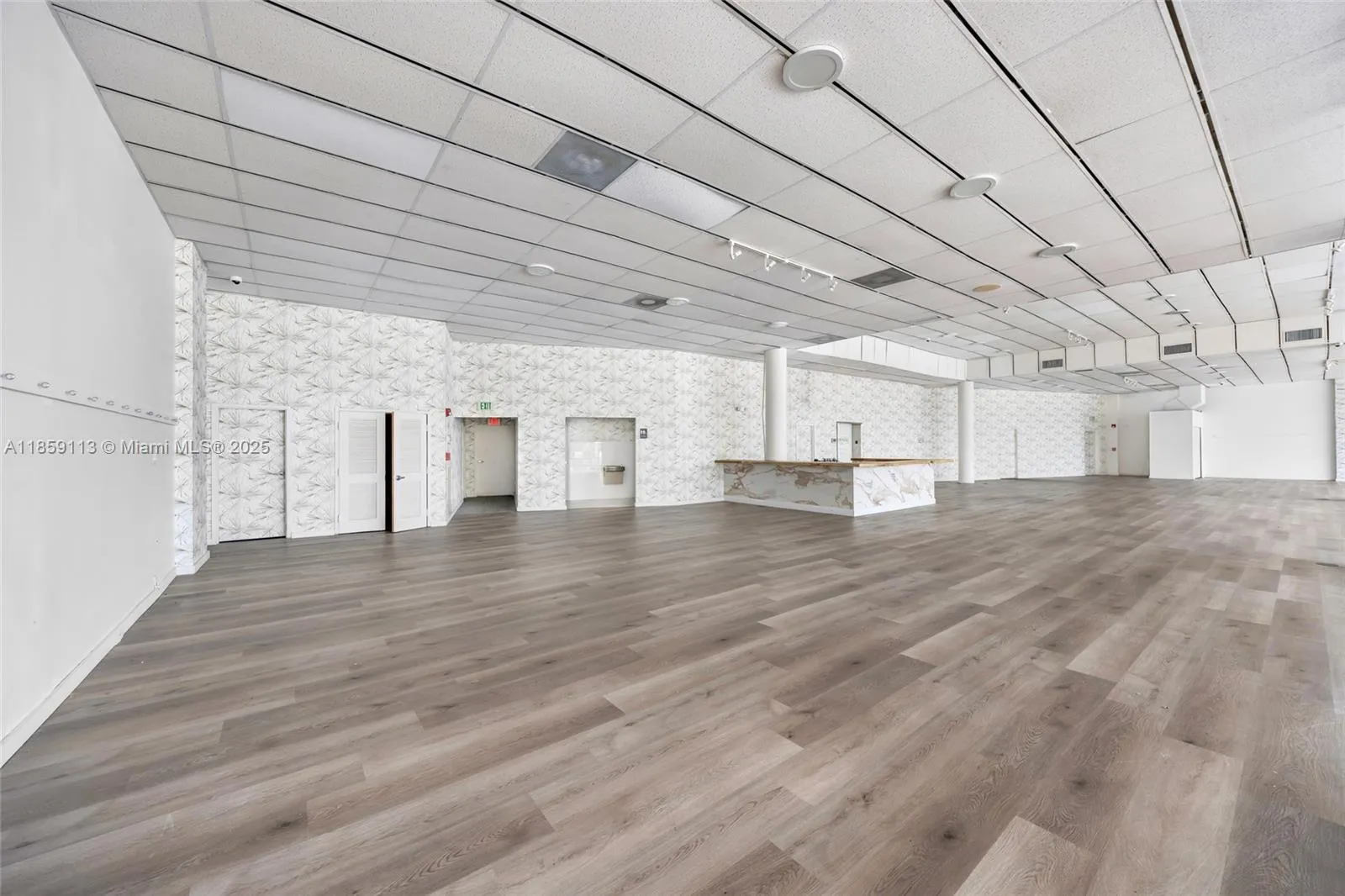 9855 S Dixie Hwy, Pinecrest, Florida 33156, Pinecrest, Florida 33156, ,Commercial Lease,For Rent,9855 S Dixie Hwy, Pinecrest, Florida 33156,A11859113