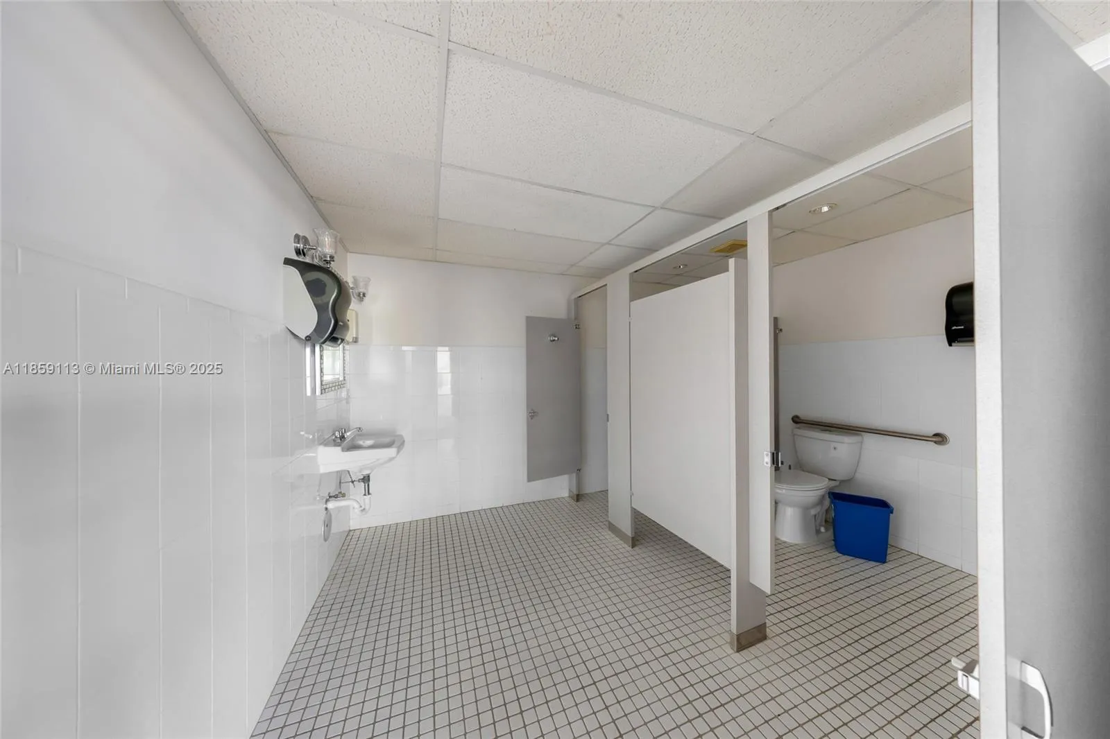 9855 S Dixie Hwy, Pinecrest, Florida 33156, Pinecrest, Florida 33156, ,Commercial Lease,For Rent,9855 S Dixie Hwy, Pinecrest, Florida 33156,A11859113