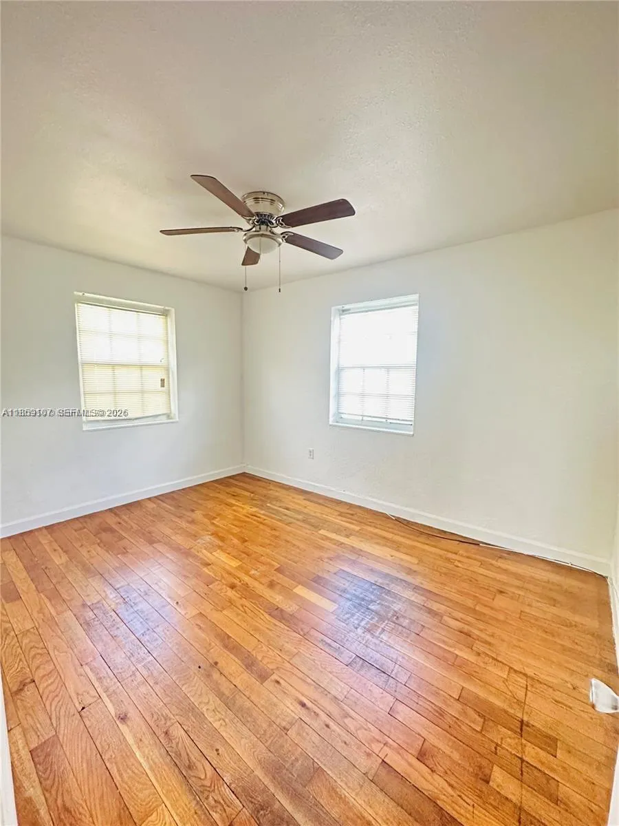 2371 Sw 27th St, Miami, Florida 33133, Miami, Florida 33133, ,Residential Income,For Sale,2371 Sw 27th St, Miami, Florida 33133,A11859107