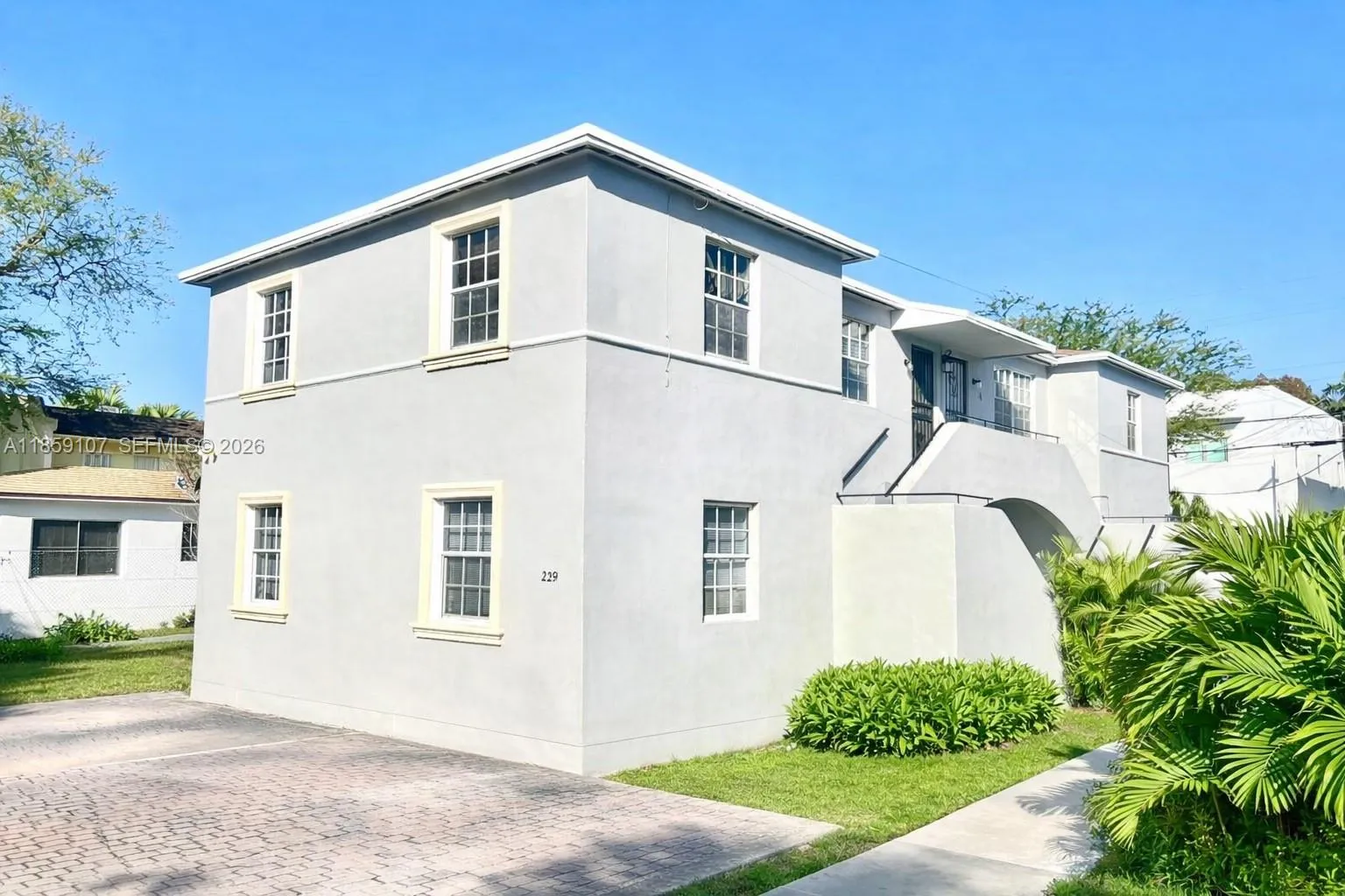 2371 Sw 27th St, Miami, Florida 33133, Miami, Florida 33133, ,Residential Income,For Sale,2371 Sw 27th St, Miami, Florida 33133,A11859107