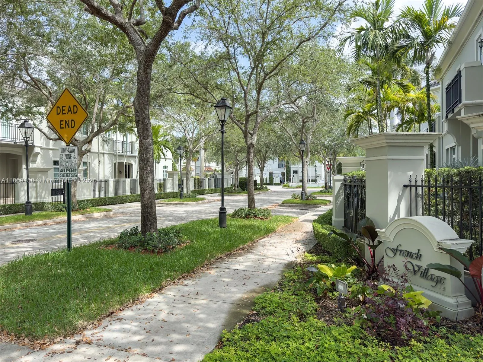 10170 Sw 75th Pl, Pinecrest, Florida 33156, Pinecrest, Florida 33156, 4 Bedrooms Bedrooms, ,4 BathroomsBathrooms,Residential,For Sale,10170 Sw 75th Pl, Pinecrest, Florida 33156,A11859158