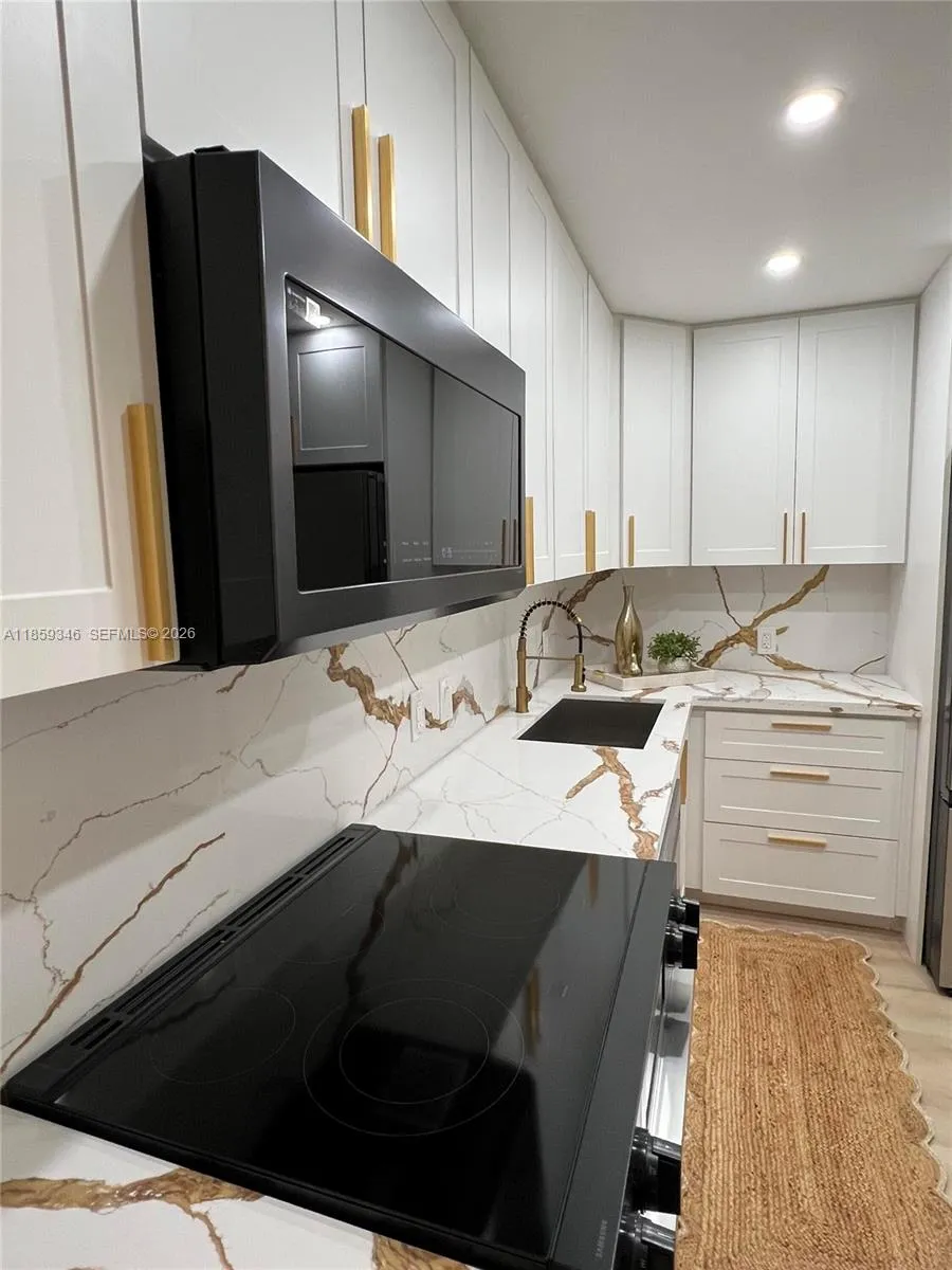 20500 W Country Club Dr 308, Aventura, Florida 331, Aventura, Florida 33180, 2 Bedrooms Bedrooms, 1 Room Rooms,2 BathroomsBathrooms,Residential,For Sale,20500 W Country Club Dr 308, Aventura, Florida 331,A11859346