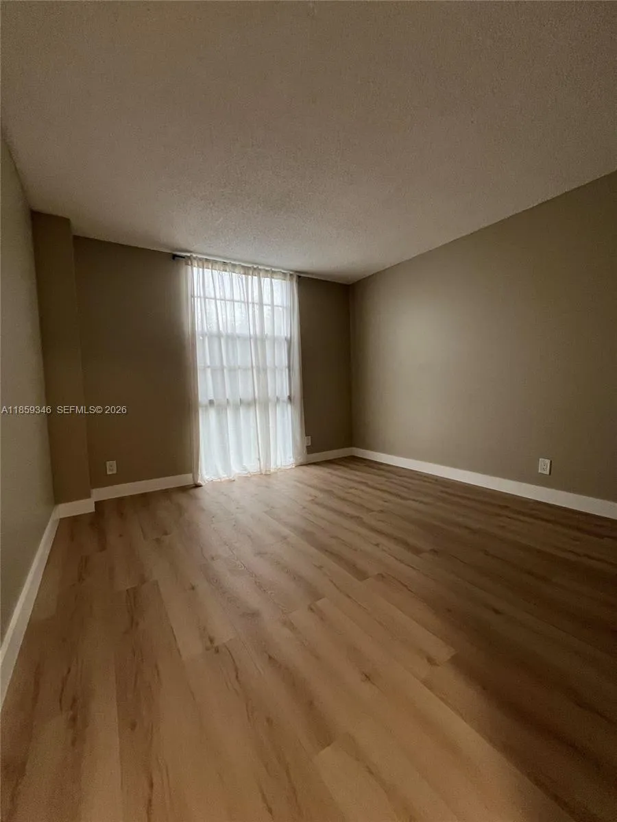20500 W Country Club Dr 308, Aventura, Florida 331, Aventura, Florida 33180, 2 Bedrooms Bedrooms, 1 Room Rooms,2 BathroomsBathrooms,Residential,For Sale,20500 W Country Club Dr 308, Aventura, Florida 331,A11859346