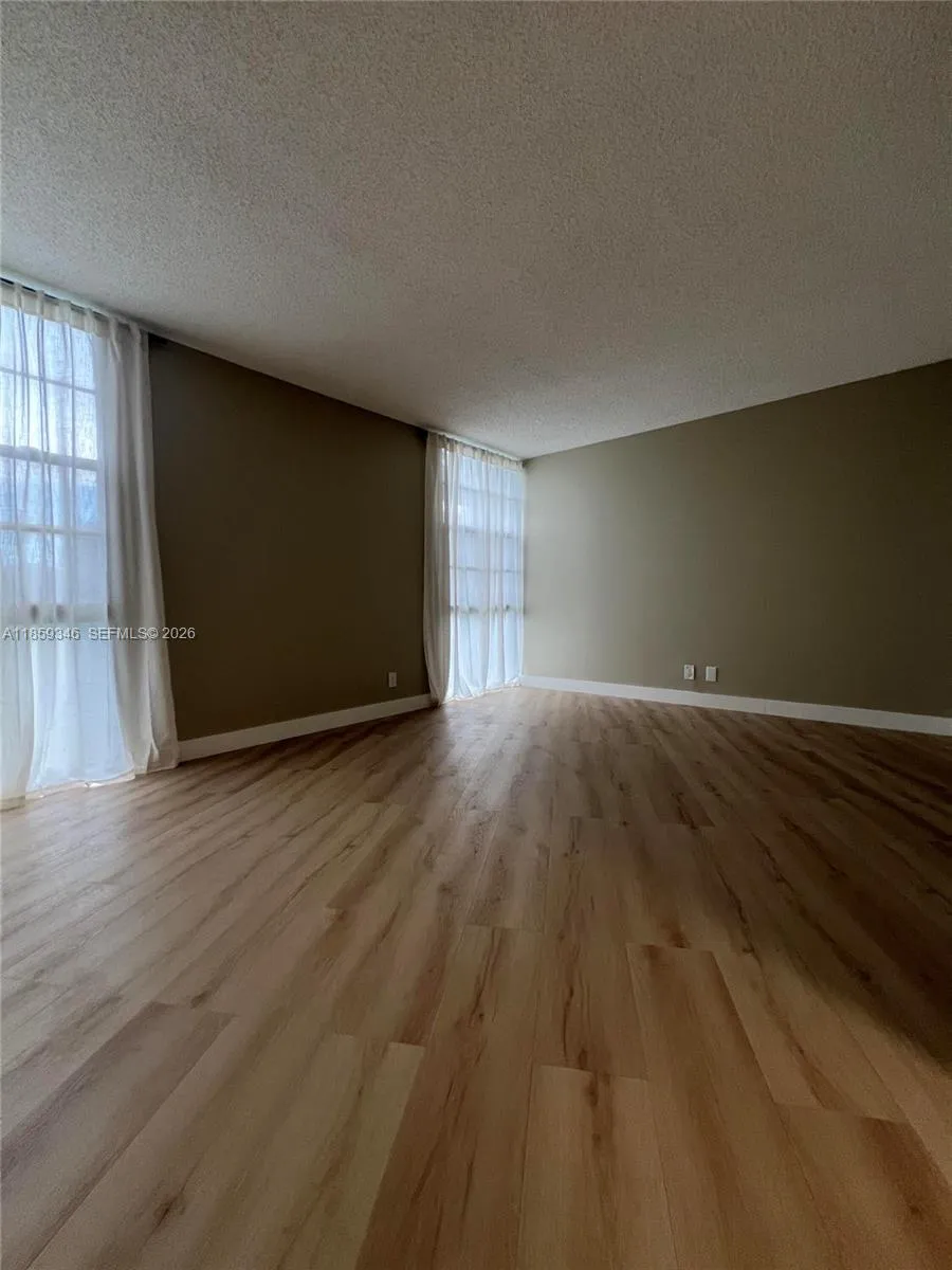 20500 W Country Club Dr 308, Aventura, Florida 331, Aventura, Florida 33180, 2 Bedrooms Bedrooms, 1 Room Rooms,2 BathroomsBathrooms,Residential,For Sale,20500 W Country Club Dr 308, Aventura, Florida 331,A11859346
