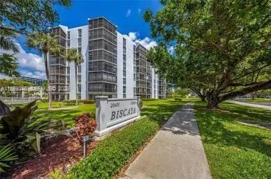 20500 W Country Club Dr 308, Aventura, Florida 331, Aventura, Florida 33180, 2 Bedrooms Bedrooms, 1 Room Rooms,2 BathroomsBathrooms,Residential,For Sale,20500 W Country Club Dr 308, Aventura, Florida 331,A11859346