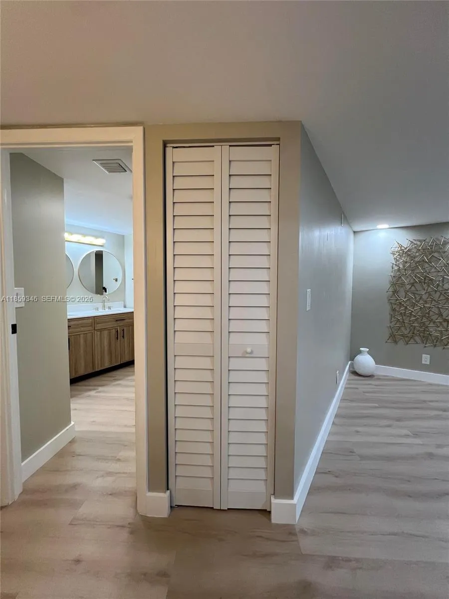 20500 W Country Club Dr 308, Aventura, Florida 331, Aventura, Florida 33180, 2 Bedrooms Bedrooms, 1 Room Rooms,2 BathroomsBathrooms,Residential,For Sale,20500 W Country Club Dr 308, Aventura, Florida 331,A11859346