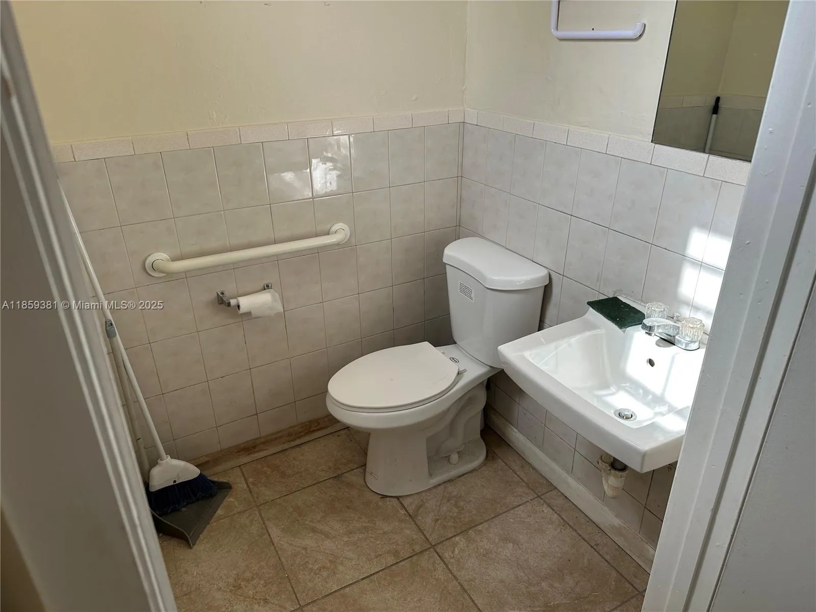 455 Sw 17th Ave, Miami, Florida 33135, Miami, Florida 33135, ,Commercial Lease,For Rent,455 Sw 17th Ave, Miami, Florida 33135,A11859381