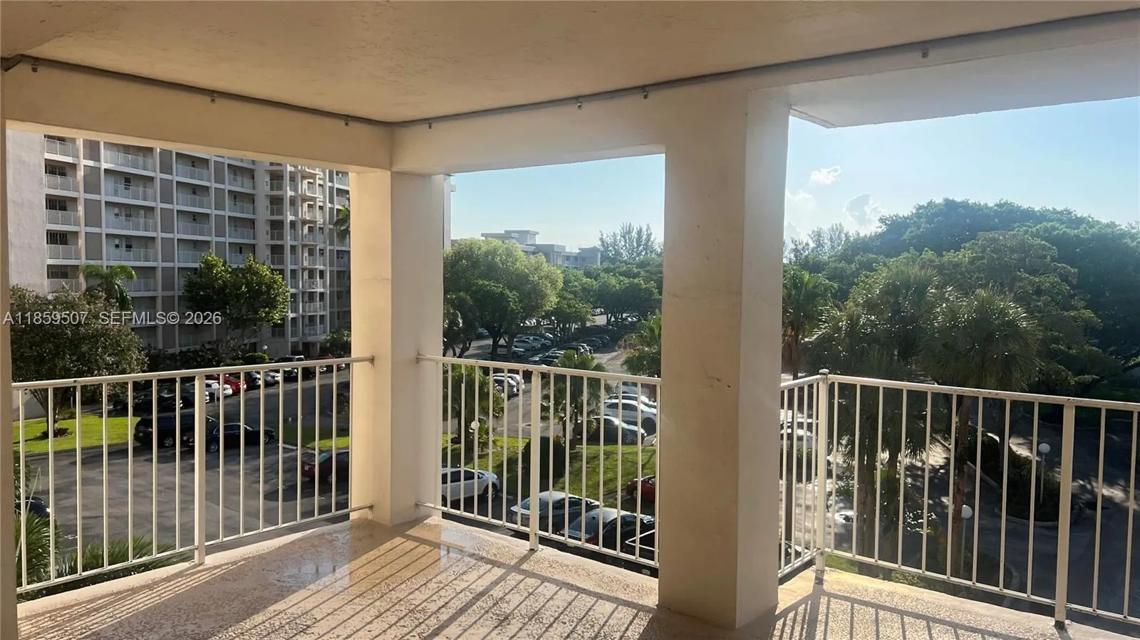 2671 S Course Dr 403, Pompano Beach, Florida 33069, Pompano Beach, Florida 33069, 2 Bedrooms Bedrooms, ,2 BathroomsBathrooms,Residential Lease,For Rent,2671 S Course Dr 403, Pompano Beach, Florida 33069,A11859507