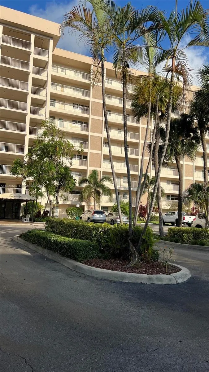 2671 S Course Dr 403, Pompano Beach, Florida 33069, Pompano Beach, Florida 33069, 2 Bedrooms Bedrooms, ,2 BathroomsBathrooms,Residential Lease,For Rent,2671 S Course Dr 403, Pompano Beach, Florida 33069,A11859507 2671 S Course Dr 403, Pompano Beach, Florida 33069, Pompano Beach, Florida 33069, 2 Bedrooms Bedrooms, ,2 BathroomsBathrooms,Residential Lease,For Rent,2671 S Course Dr 403, Pompano Beach, Florida 33069,A11859507