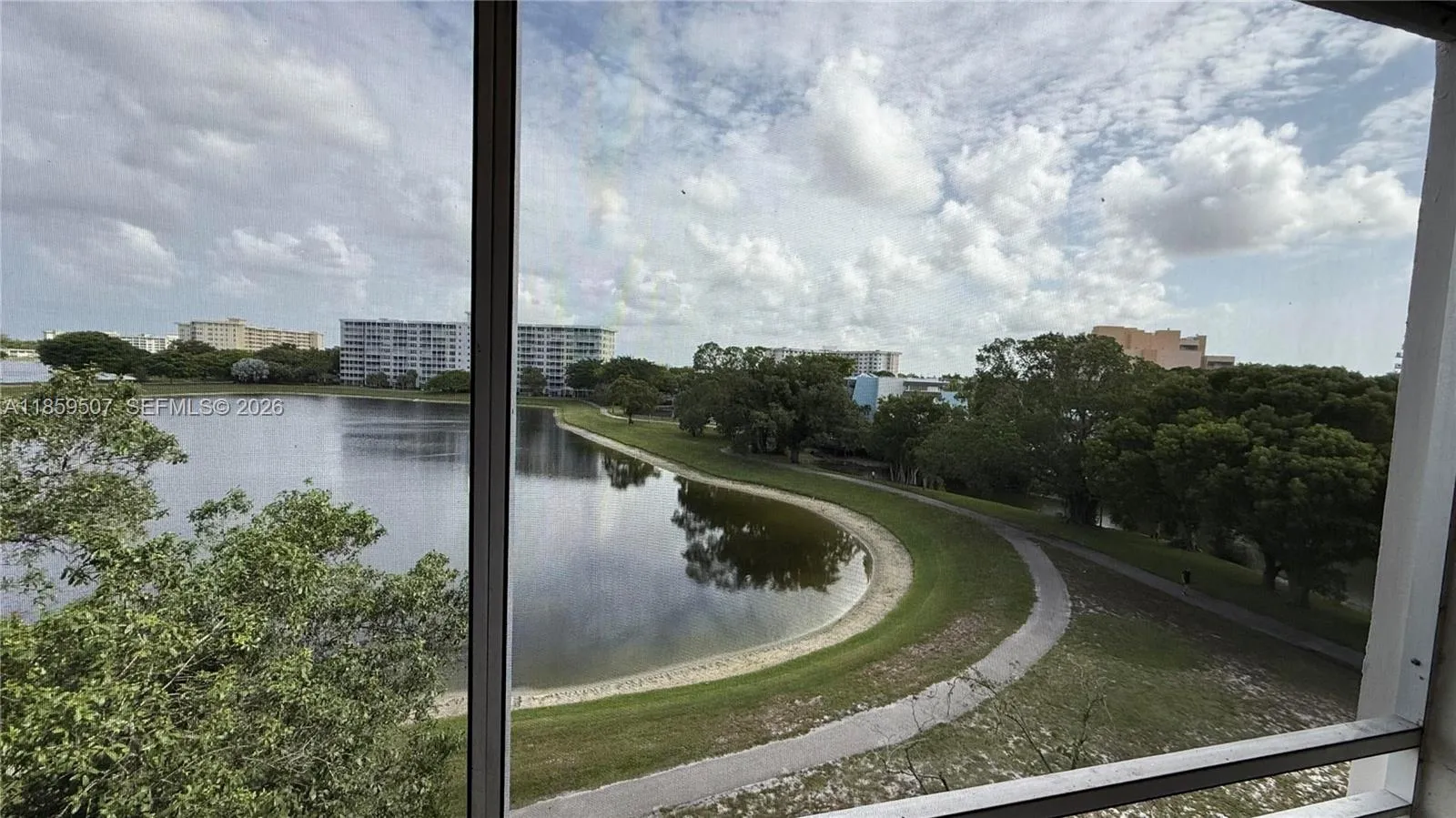 2671 S Course Dr 403, Pompano Beach, Florida 33069, Pompano Beach, Florida 33069, 2 Bedrooms Bedrooms, ,2 BathroomsBathrooms,Residential Lease,For Rent,2671 S Course Dr 403, Pompano Beach, Florida 33069,A11859507