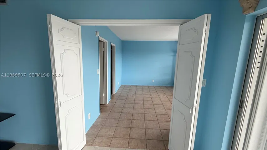 2671 S Course Dr 403, Pompano Beach, Florida 33069