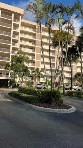 2671 S Course Dr 403, Pompano Beach, Florida 33069