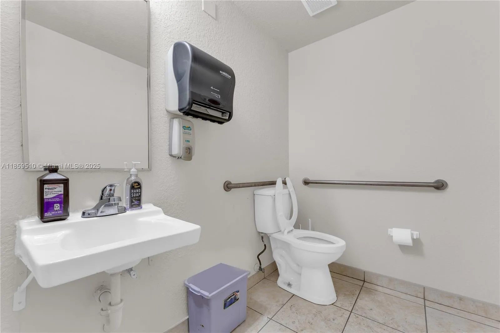 1071 Nw 31st Ave B-4, Pompano Beach, Florida 33069, Pompano Beach, Florida 33069, ,Commercial Lease,For Rent,1071 Nw 31st Ave B-4, Pompano Beach, Florida 33069,A11859510