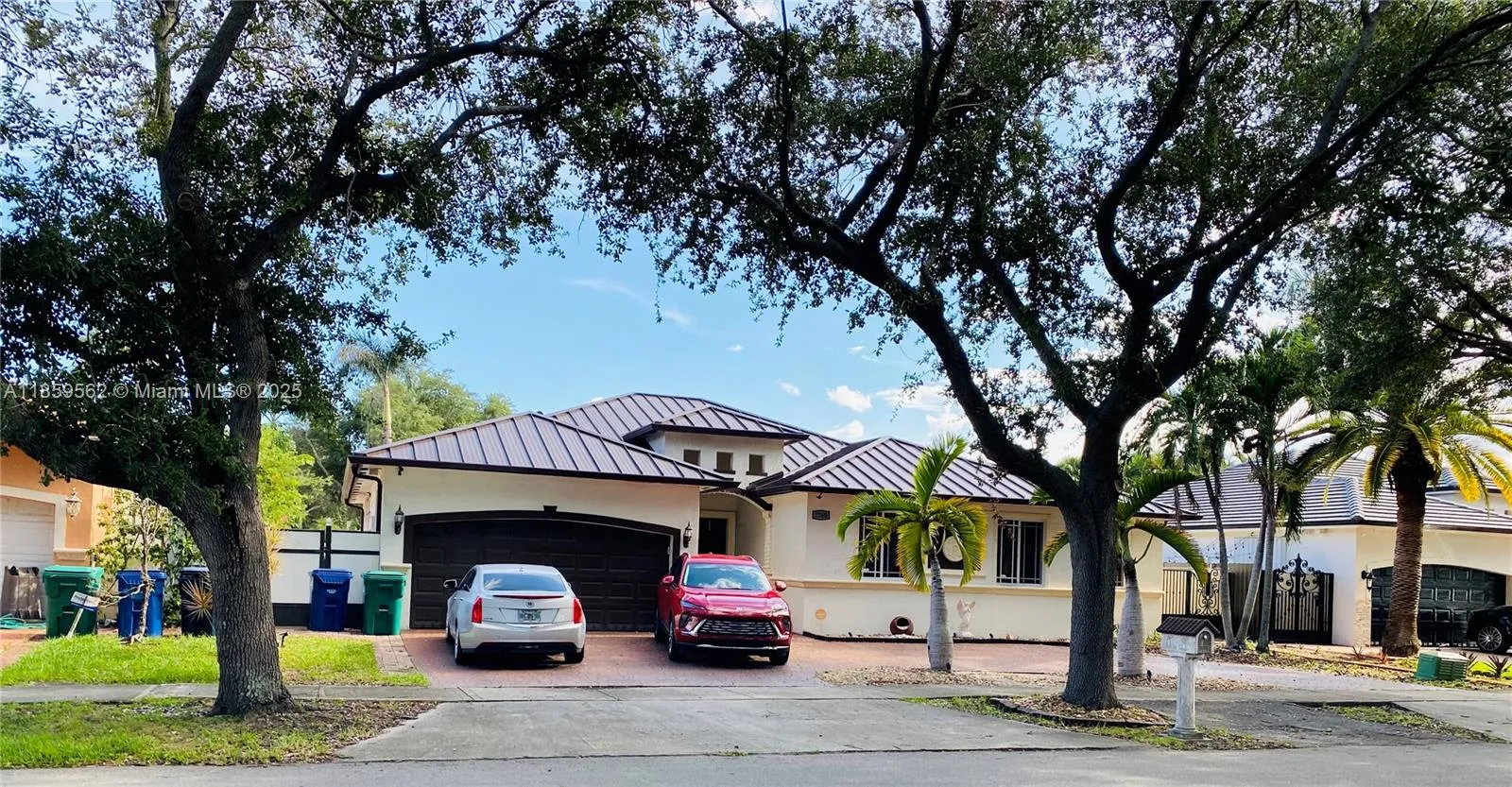 7760 Nw 163rd St, Miami Lakes, Florida 33016, Miami Lakes, Florida 33016, 4 Bedrooms Bedrooms, ,2 BathroomsBathrooms,Residential,For Sale,7760 Nw 163rd St, Miami Lakes, Florida 33016,A11859562