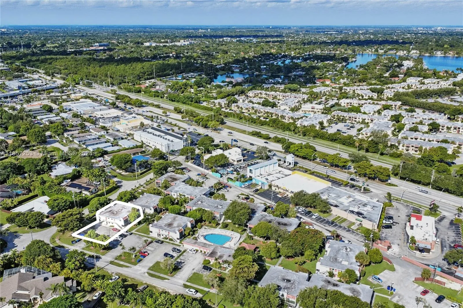 8701 Sw 141st St B1, Palmetto Bay, Florida 33176, Palmetto Bay, Florida 33176, 1 Bedroom Bedrooms, ,1 BathroomBathrooms,Residential,For Sale,8701 Sw 141st St B1, Palmetto Bay, Florida 33176,A11857253