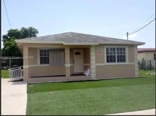 Residential property 3 bedrooms 2 bath