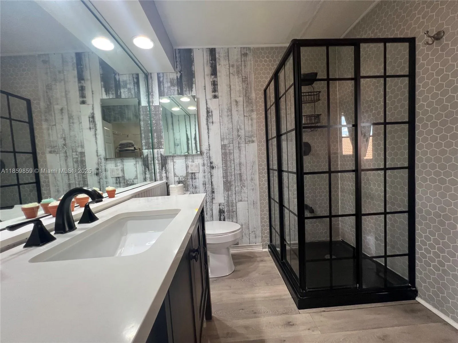 Miami, Florida 33185, 2 Bedrooms Bedrooms, ,3 BathroomsBathrooms,Residential,For Sale,A11859859