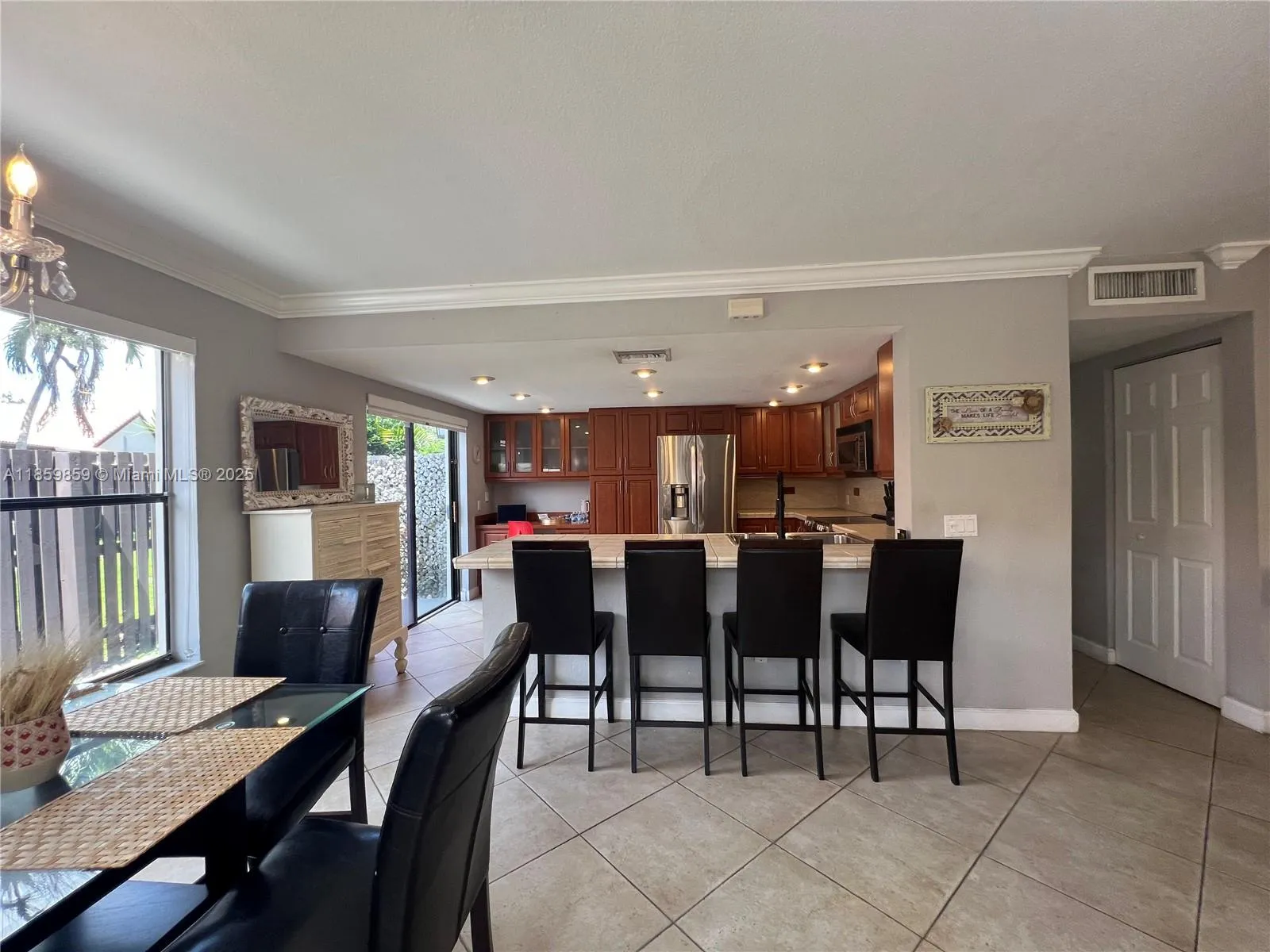 Miami, Florida 33185, 2 Bedrooms Bedrooms, ,3 BathroomsBathrooms,Residential,For Sale,A11859859