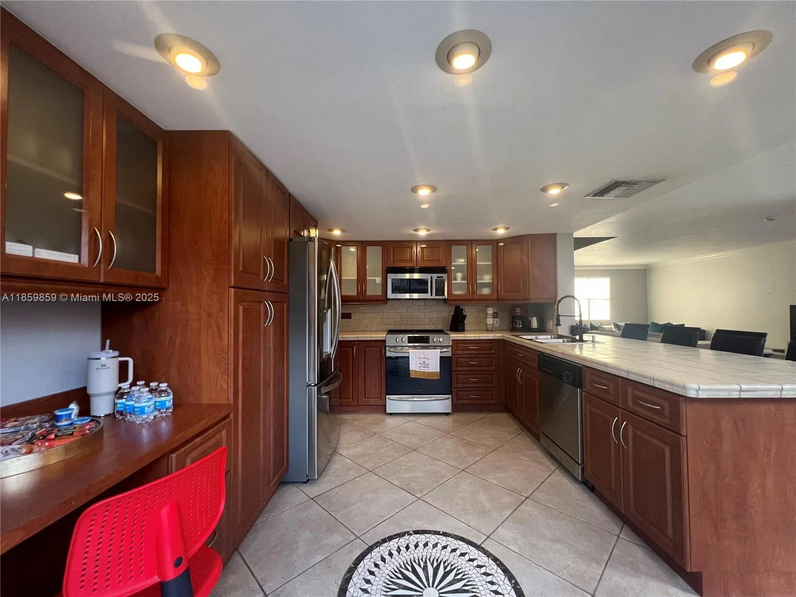 Miami, Florida 33185, 2 Bedrooms Bedrooms, ,3 BathroomsBathrooms,Residential,For Sale,A11859859