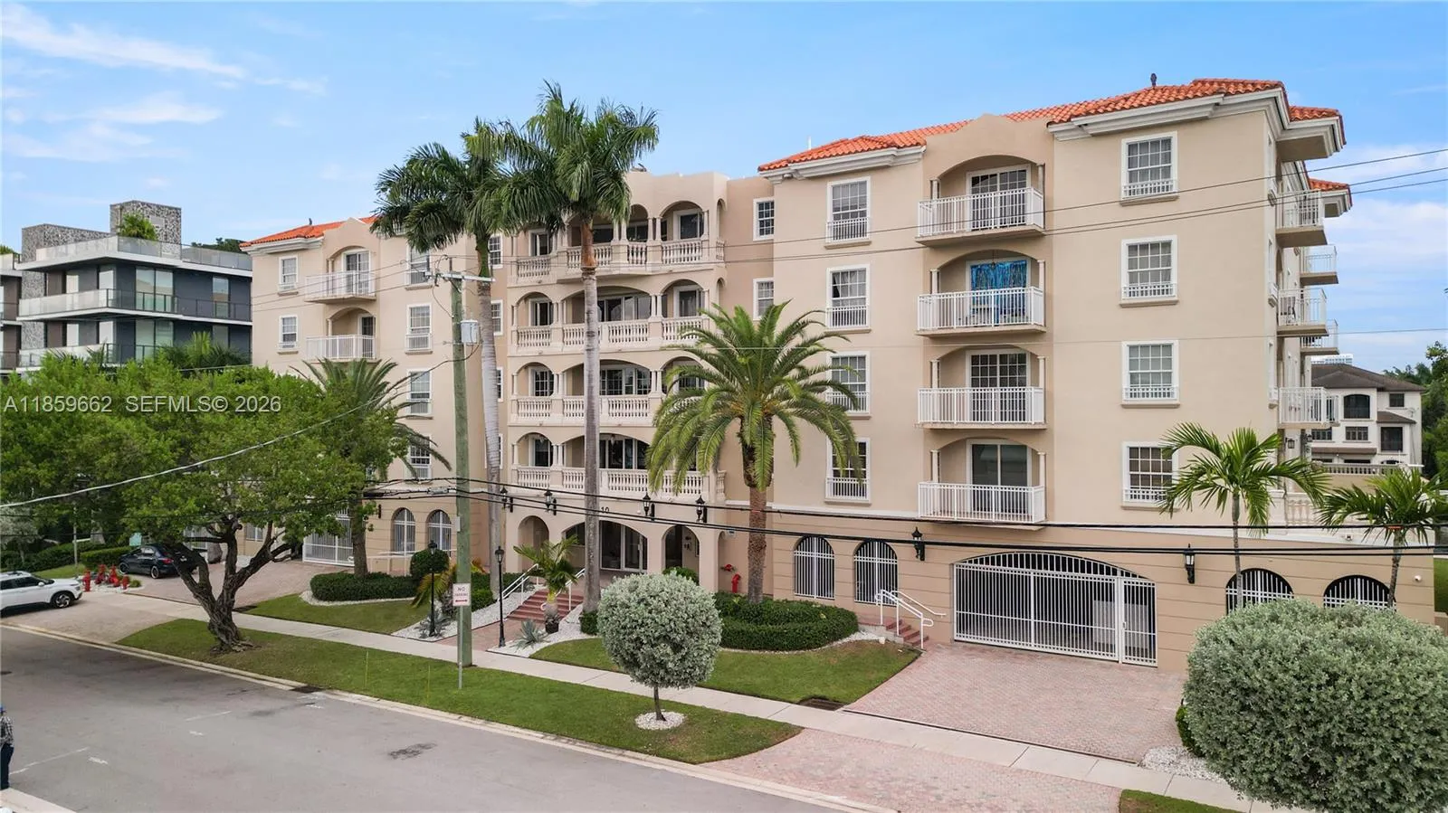 110 Hendricks Isle 13, Fort Lauderdale, Florida 33, Fort Lauderdale, Florida 33301, 3 Bedrooms Bedrooms, ,3 BathroomsBathrooms,Residential,For Sale,110 Hendricks Isle 13, Fort Lauderdale, Florida 33,A11859662