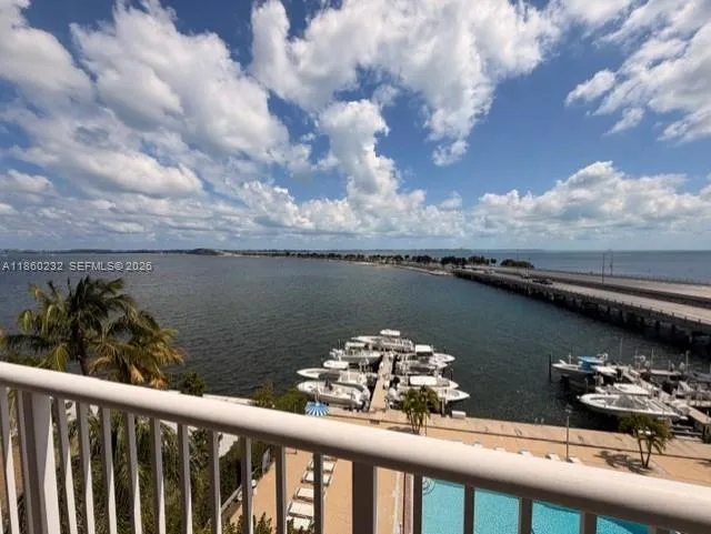 150 Se 25th Rd 6a, Miami, Florida 33129, Miami, Florida 33129, 2 Bedrooms Bedrooms, ,2 BathroomsBathrooms,Residential Lease,For Rent,150 Se 25th Rd 6a, Miami, Florida 33129,A11860232