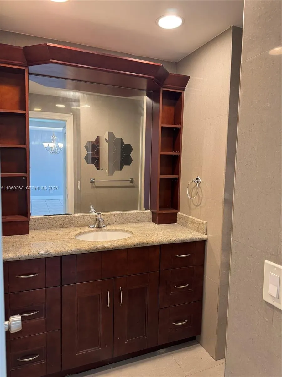 215 Se 3rd Ave 305a, Hallandale Beach, Florida 330, Hallandale Beach, Florida 33009, 2 Bedrooms Bedrooms, ,1 BathroomBathrooms,Residential Lease,For Rent,215 Se 3rd Ave 305a, Hallandale Beach, Florida 330,A11860263