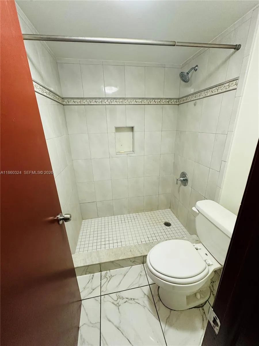 4850 Sw 63rd Ter 323, Davie, Florida 33314, Davie, Florida 33314, 2 Bedrooms Bedrooms, ,2 BathroomsBathrooms,Residential,For Sale,4850 Sw 63rd Ter 323, Davie, Florida 33314,A11860324