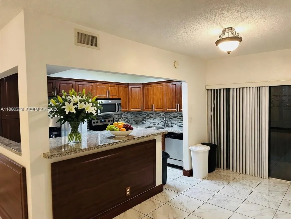 4850 Sw 63rd Ter 323, Davie, Florida 33314, Davie, Florida 33314, 2 Bedrooms Bedrooms, ,2 BathroomsBathrooms,Residential,For Sale,4850 Sw 63rd Ter 323, Davie, Florida 33314,A11860324